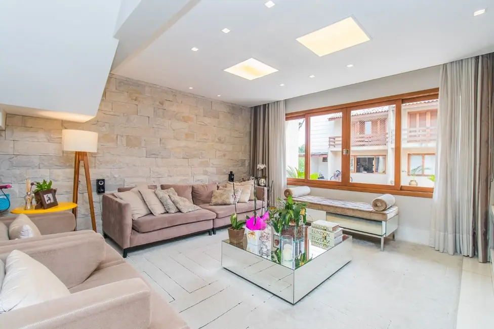 Foto 6 de Casa com 3 quartos à venda, 241m2 em Agronomia, Porto Alegre - RS