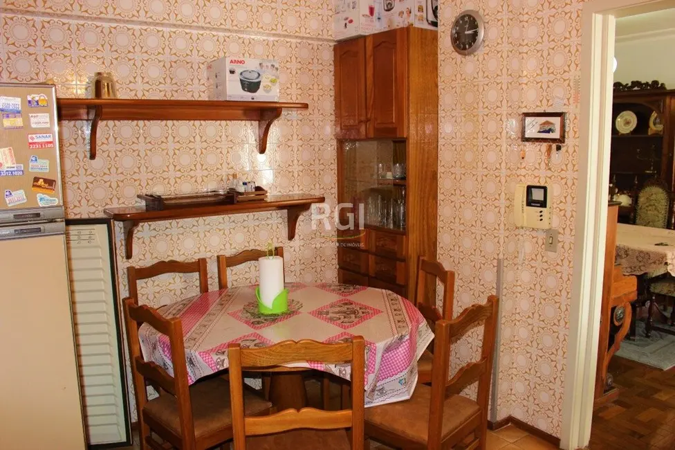 Apartamento com 3 quartos à venda, 126m2 em Farroupilha, Porto Alegre - RS - imagem 6 Foto 6 de Apartamento com 3 quartos à venda, 126m2 em Farroupilha, Porto Alegre - RS