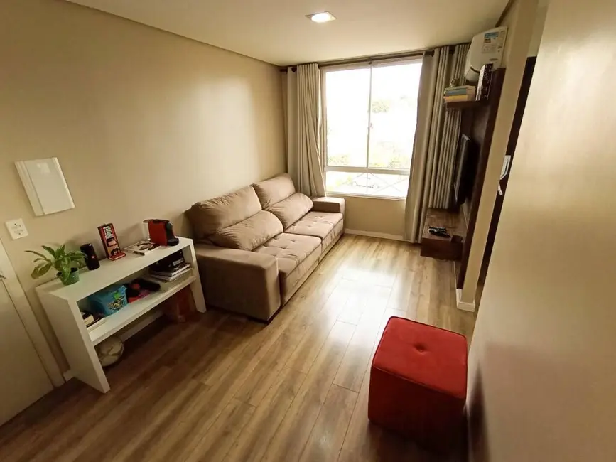 Foto 3 de Apartamento com 2 quartos à venda, 43m2 em Mário Quintana, Porto Alegre - RS