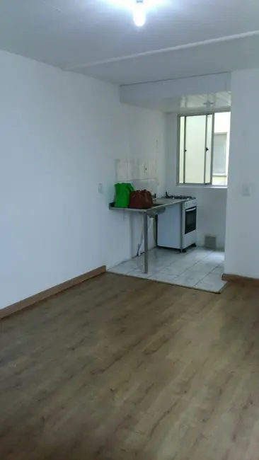 Foto 2 de Apartamento com 2 quartos à venda, 40m2 em Jardim Leopoldina, Porto Alegre - RS