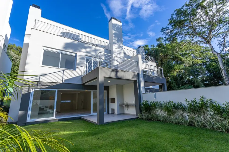 Foto 4 de Casa com 3 quartos à venda, 494m2 em Pedra Redonda, Porto Alegre - RS