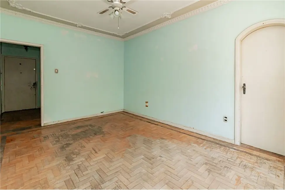 Apartamento com 3 quartos à venda, 113m2 em Farroupilha, Porto Alegre - RS - imagem 3 Foto 3 de Apartamento com 3 quartos à venda, 113m2 em Farroupilha, Porto Alegre - RS