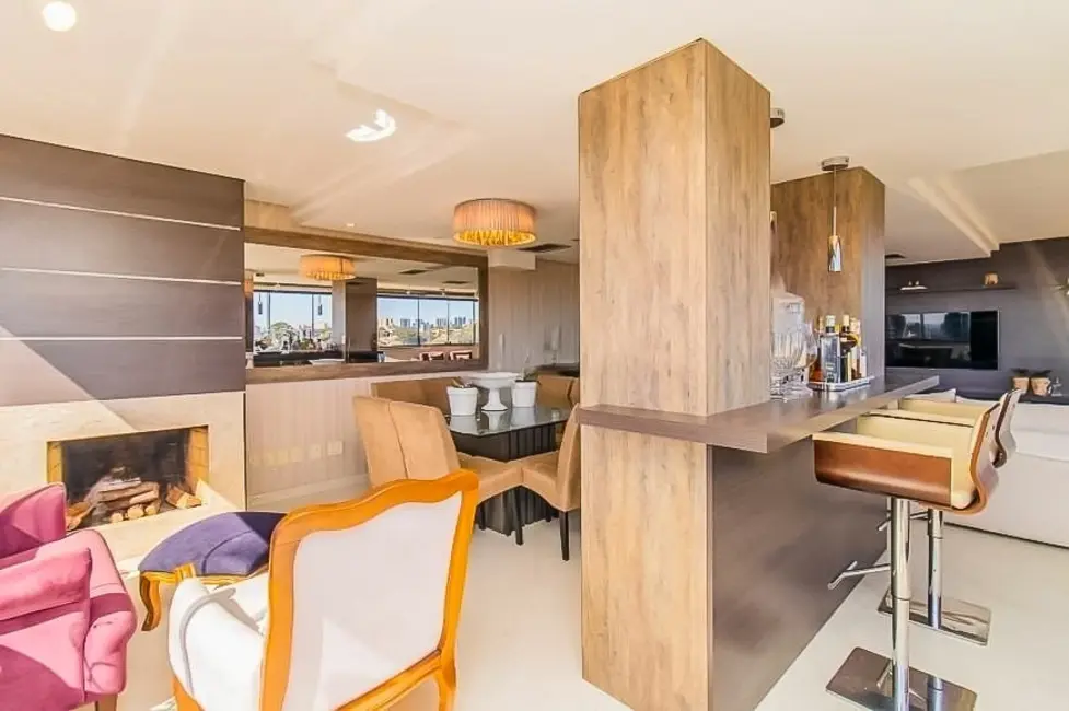 Foto 9 de Apartamento com 3 quartos à venda, 324m2 em Jardim Itu, Porto Alegre - RS