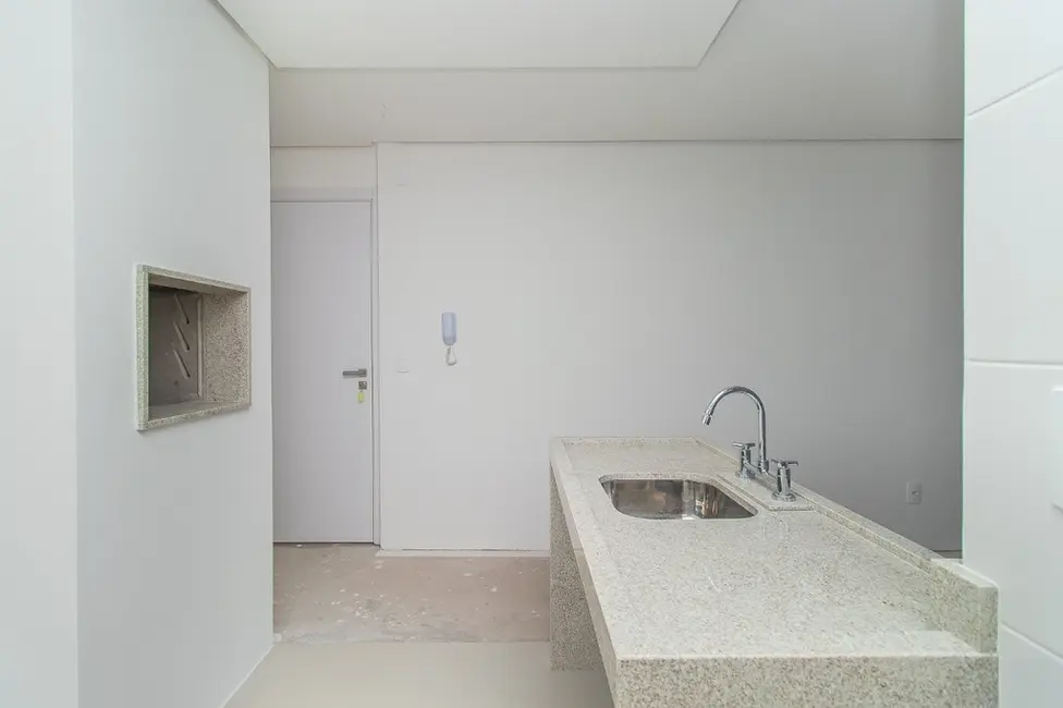 Apartamento com 2 quartos à venda, 75m2 em Menino Deus, Porto Alegre - RS - imagem 8 Foto 8 de Apartamento com 2 quartos à venda, 75m2 em Menino Deus, Porto Alegre - RS