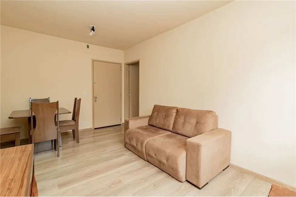 Foto 2 de Apartamento com 1 quarto à venda, 44m2 em Teresópolis, Porto Alegre - RS