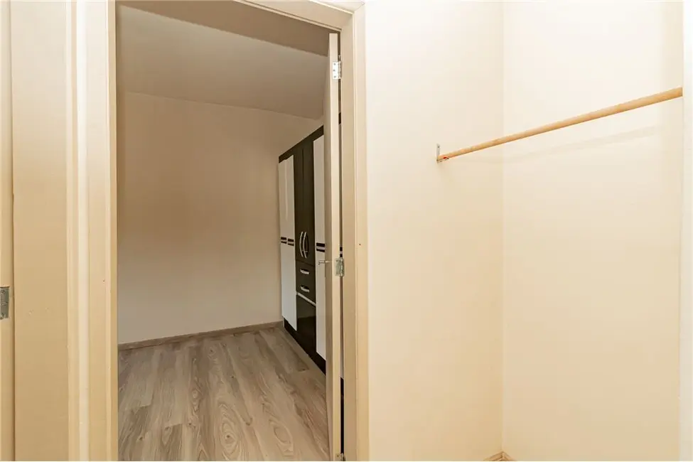 Apartamento com 1 quarto à venda, 44m2 em Teresópolis, Porto Alegre - RS - imagem 3 Foto 3 de Apartamento com 1 quarto à venda, 44m2 em Teresópolis, Porto Alegre - RS