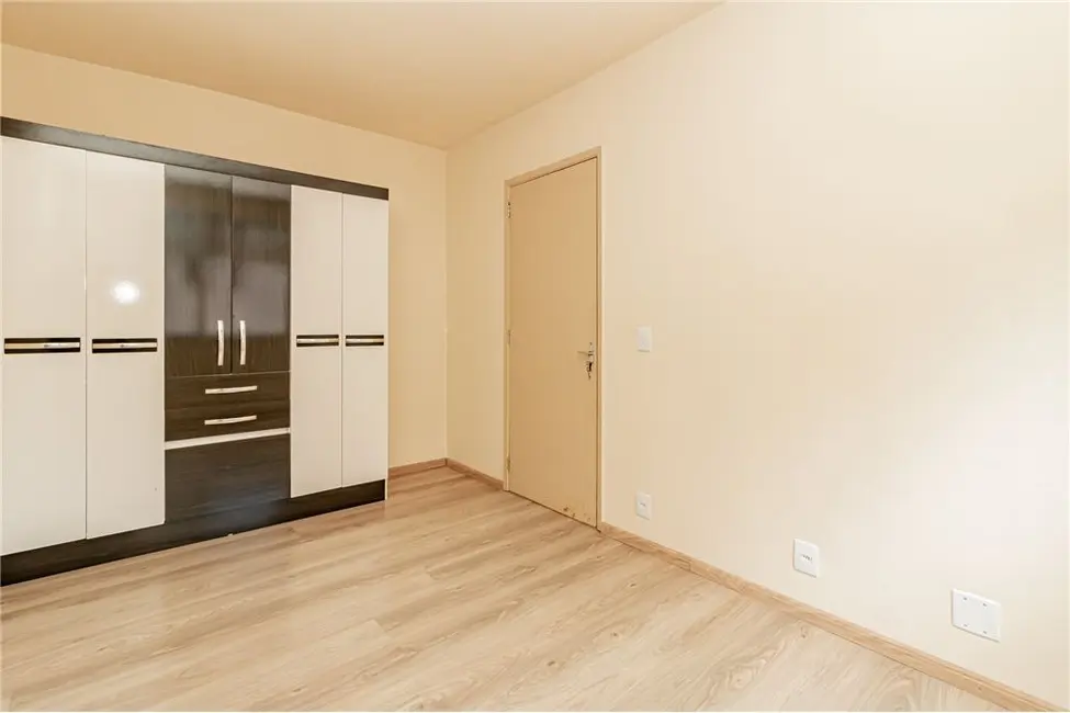 Apartamento com 1 quarto à venda, 44m2 em Teresópolis, Porto Alegre - RS - imagem 6 Foto 6 de Apartamento com 1 quarto à venda, 44m2 em Teresópolis, Porto Alegre - RS