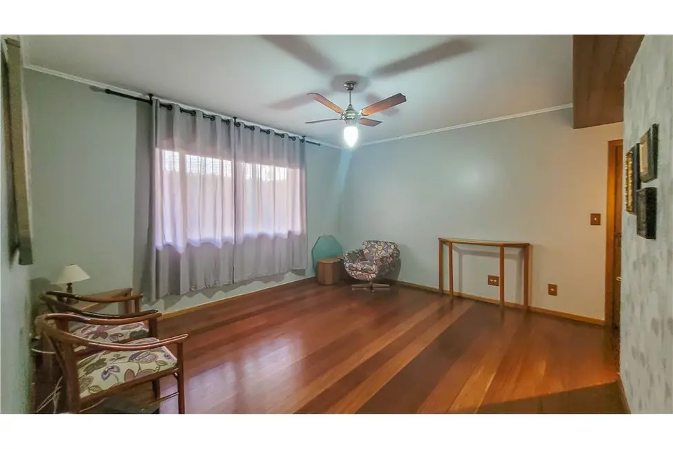 Foto 5 de Apartamento com 3 quartos à venda, 130m2 em Costa e Silva, Porto Alegre - RS