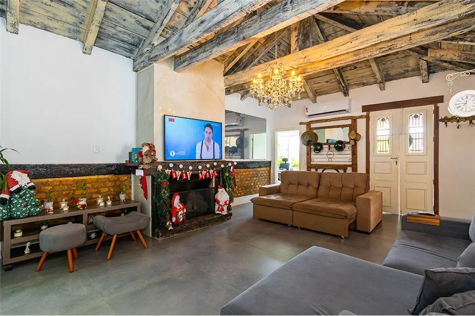 Casa com 4 quartos à venda, 295m2 em Belém Novo, Porto Alegre - RS - imagem 2 Foto 2 de Casa com 4 quartos à venda, 295m2 em Belém Novo, Porto Alegre - RS