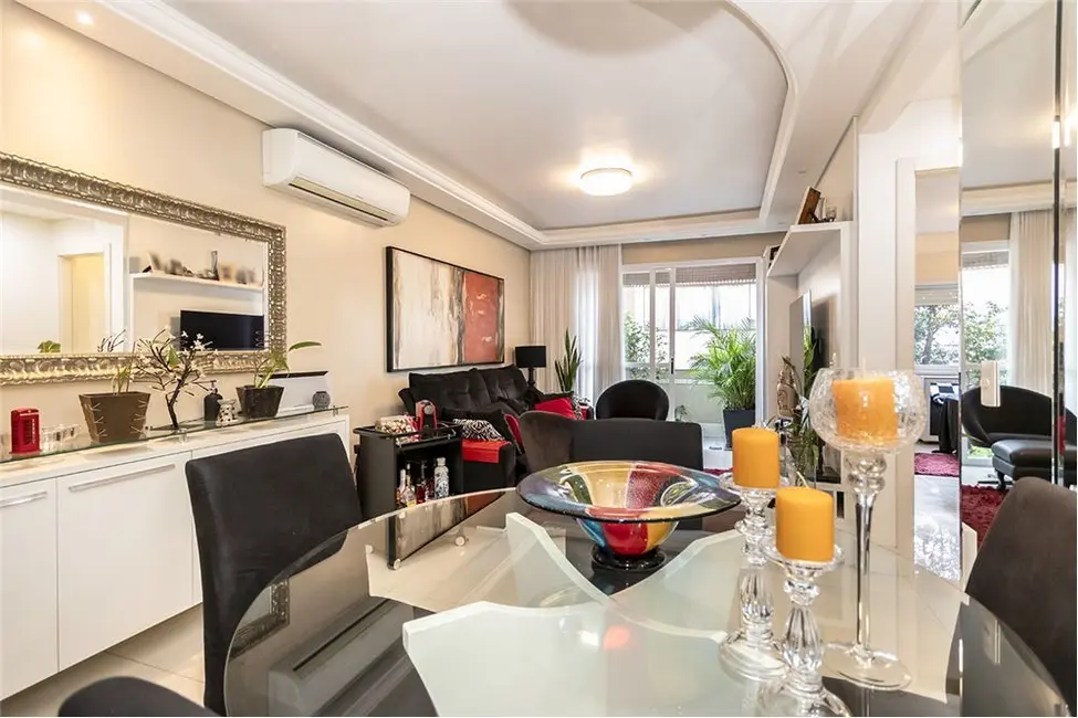 Apartamento com 2 quartos à venda, 107m2 em Petrópolis, Porto Alegre - RS - imagem 7 Foto 7 de Apartamento com 2 quartos à venda, 107m2 em Petrópolis, Porto Alegre - RS