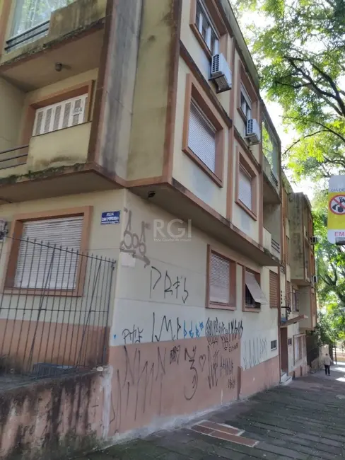 Foto 2 de Apartamento com 3 quartos à venda, 68m2 em São João, Porto Alegre - RS