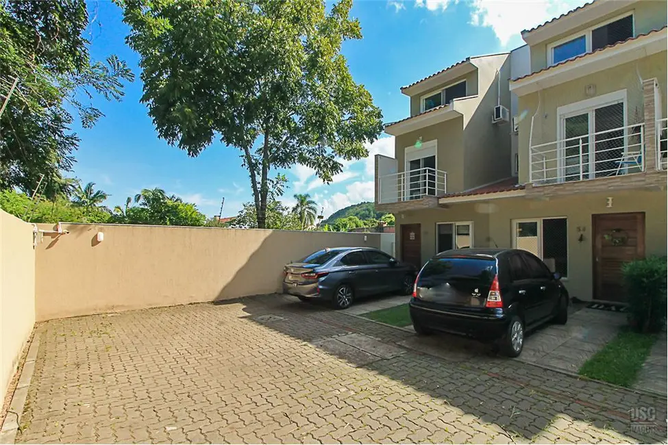 Foto 2 de Casa com 3 quartos à venda, 112m2 em Hípica, Porto Alegre - RS