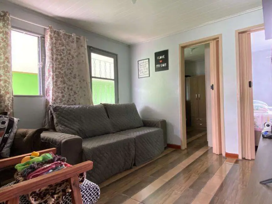 Casa com 3 quartos à venda, 100m2 em Centro, Charqueadas - RS - imagem 5 Foto 5 de Casa com 3 quartos à venda, 100m2 em Centro, Charqueadas - RS