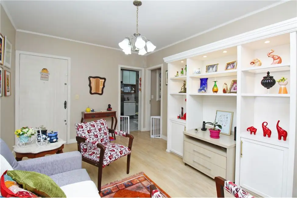 Apartamento com 3 quartos à venda, 84m2 em Menino Deus, Porto Alegre - RS - imagem 3 Foto 3 de Apartamento com 3 quartos à venda, 84m2 em Menino Deus, Porto Alegre - RS