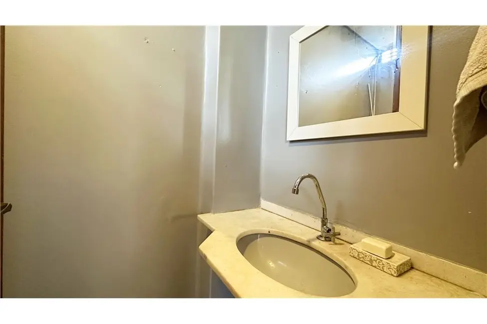 Foto 9 de Sala Comercial à venda, 37m2 em Petrópolis, Porto Alegre - RS