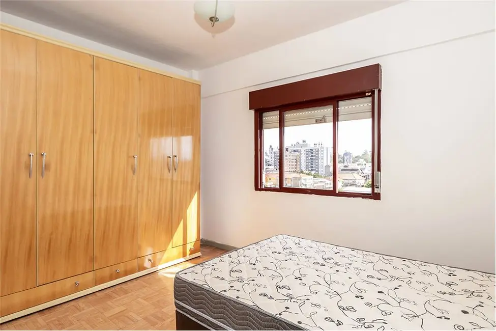 Foto 8 de Apartamento com 1 quarto à venda, 40m2 em São João, Porto Alegre - RS