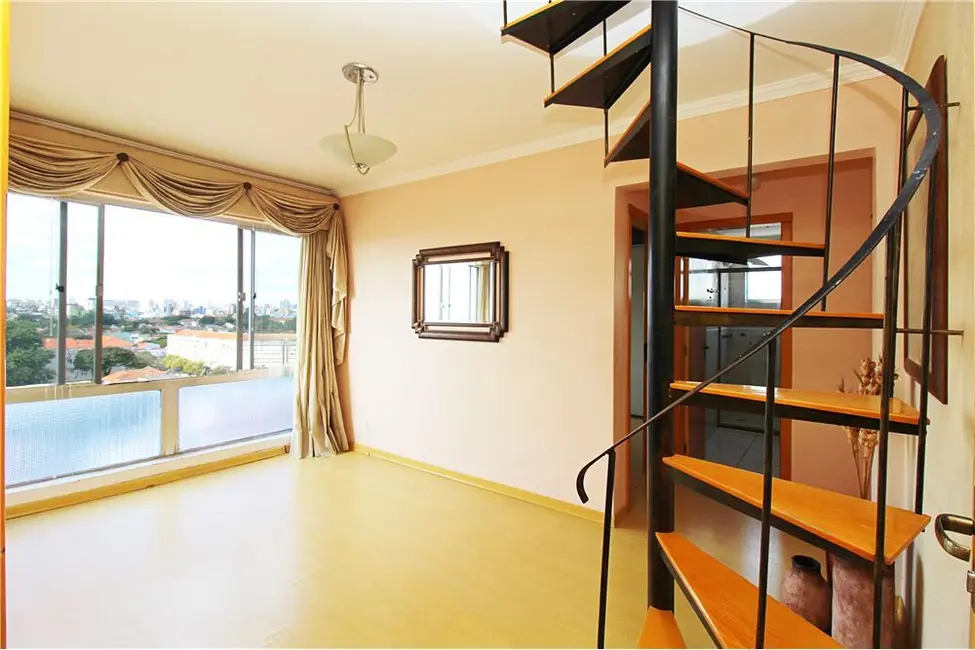 Foto 2 de Apartamento com 1 quarto à venda, 83m2 em São João, Porto Alegre - RS