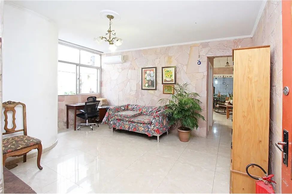 Apartamento com 2 quartos à venda, 81m2 em Petrópolis, Porto Alegre - RS - imagem 4 Foto 4 de Apartamento com 2 quartos à venda, 81m2 em Petrópolis, Porto Alegre - RS