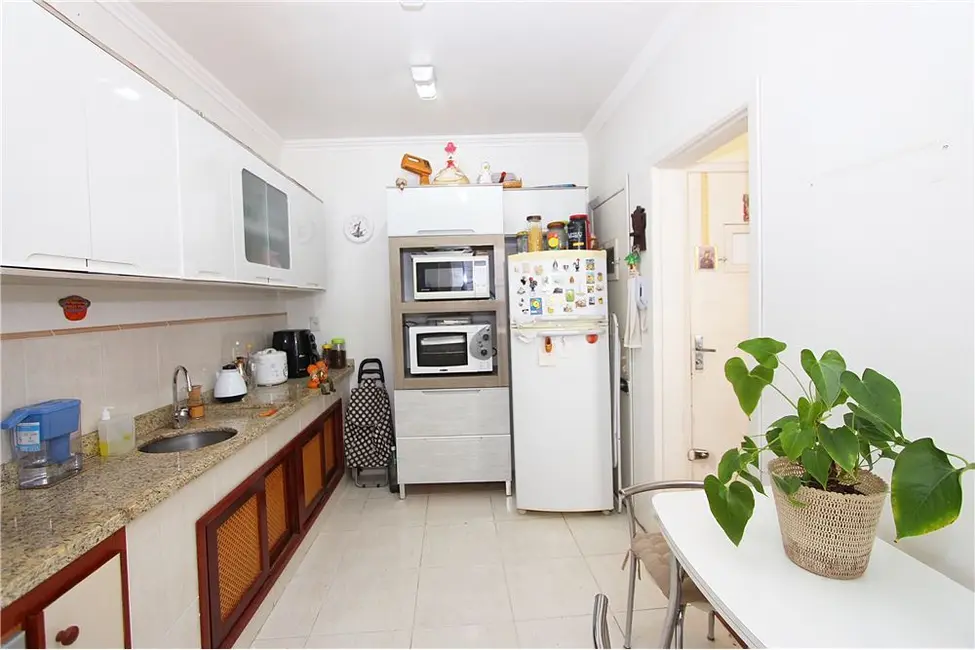 Apartamento com 2 quartos à venda, 69m2 em Petrópolis, Porto Alegre - RS - imagem 7 Foto 7 de Apartamento com 2 quartos à venda, 69m2 em Petrópolis, Porto Alegre - RS