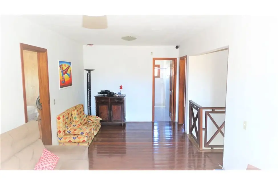 Casa à venda, 317m2 em Nonoai, Porto Alegre - RS - imagem 7 Foto 7 de Casa à venda, 317m2 em Nonoai, Porto Alegre - RS