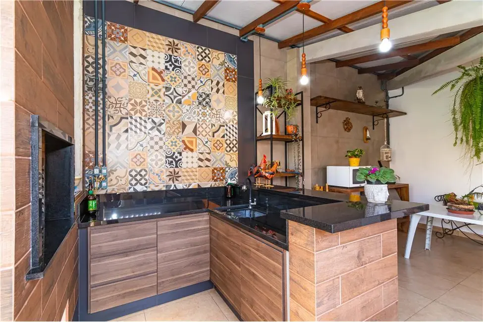 Casa com 3 quartos à venda, 221m2 em Santa Tereza, Porto Alegre - RS - imagem 9 Foto 9 de Casa com 3 quartos à venda, 221m2 em Santa Tereza, Porto Alegre - RS