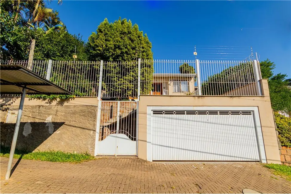 Foto 2 de Casa com 3 quartos à venda, 221m2 em Santa Tereza, Porto Alegre - RS