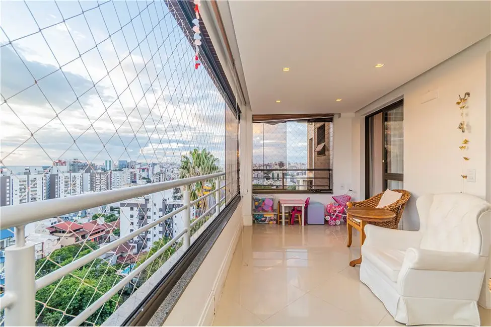 Apartamento com 3 quartos à venda, 126m2 em Menino Deus, Porto Alegre - RS - imagem 7 Foto 7 de Apartamento com 3 quartos à venda, 126m2 em Menino Deus, Porto Alegre - RS
