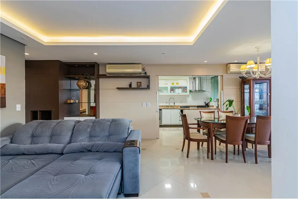 Apartamento com 3 quartos à venda, 126m2 em Menino Deus, Porto Alegre - RS - imagem 4 Foto 4 de Apartamento com 3 quartos à venda, 126m2 em Menino Deus, Porto Alegre - RS