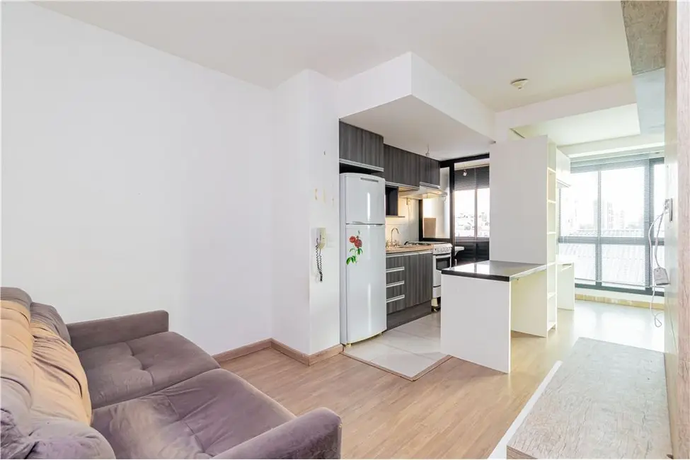 Apartamento com 1 quarto à venda, 38m2 em Menino Deus, Porto Alegre - RS - imagem 4 Foto 4 de Apartamento com 1 quarto à venda, 38m2 em Menino Deus, Porto Alegre - RS