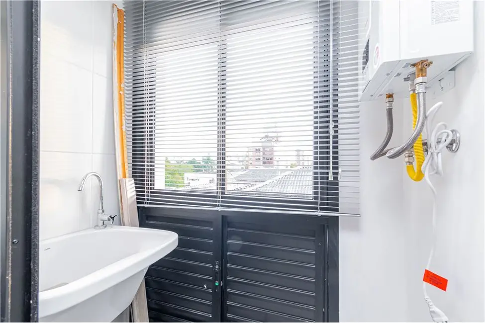 Apartamento com 1 quarto à venda, 38m2 em Menino Deus, Porto Alegre - RS - imagem 8 Foto 8 de Apartamento com 1 quarto à venda, 38m2 em Menino Deus, Porto Alegre - RS
