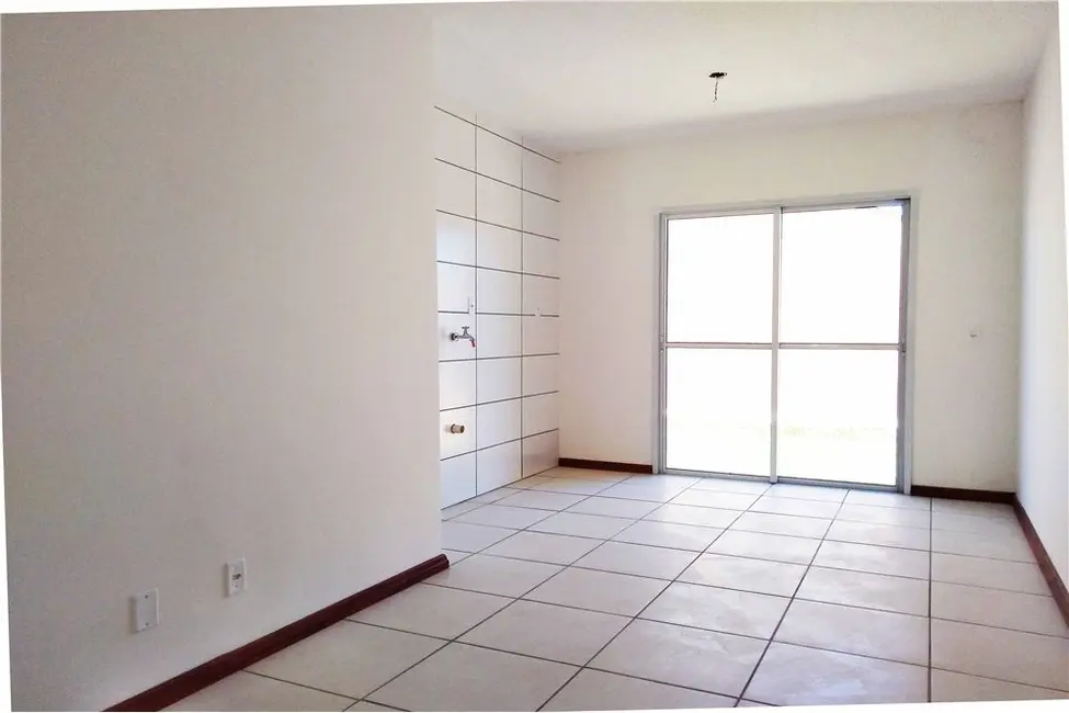 Foto 2 de Casa com 2 quartos à venda, 39m2 em Restinga, Porto Alegre - RS
