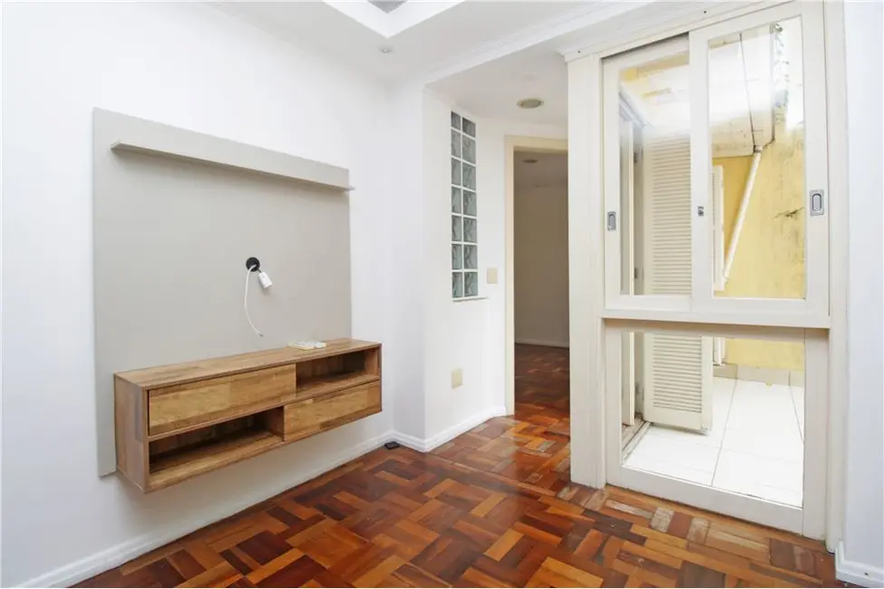 Foto 4 de Apartamento com 2 quartos à venda, 43m2 em Menino Deus, Porto Alegre - RS