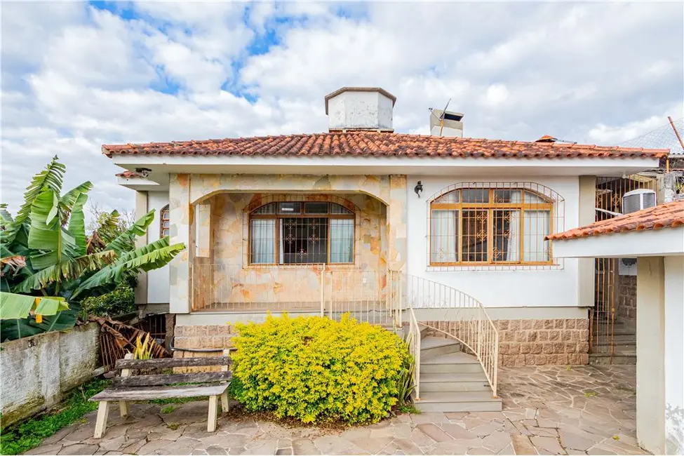 Foto 2 de Casa com 3 quartos à venda, 124m2 em Vila Nova, Porto Alegre - RS