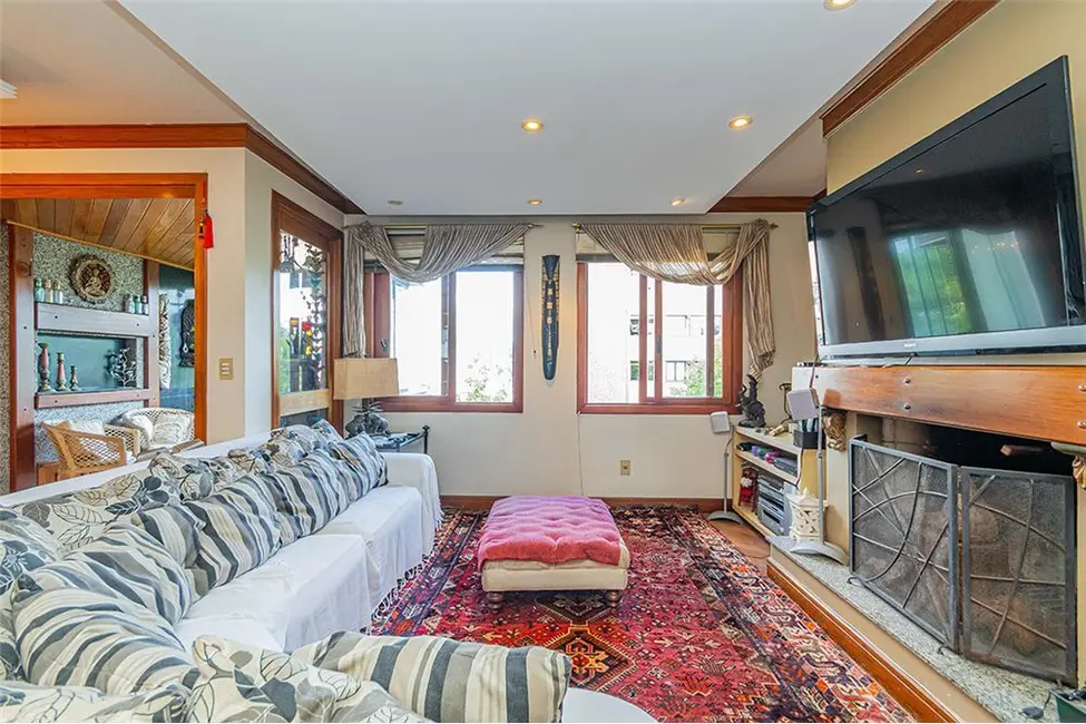 Foto 4 de Apartamento com 3 quartos à venda, 132m2 em Auxiliadora, Porto Alegre - RS