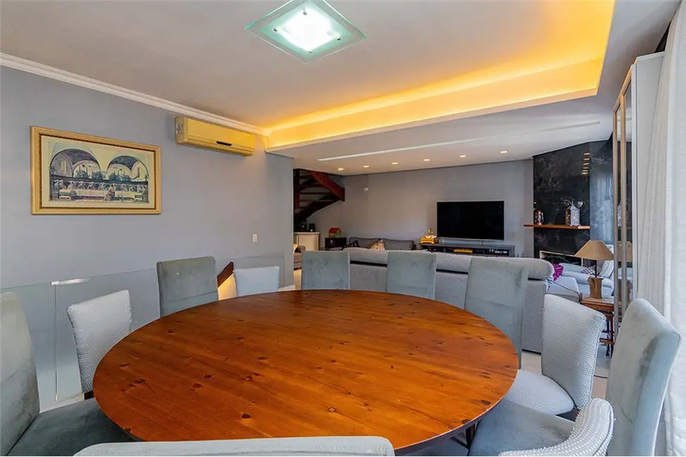 Casa com 4 quartos à venda, 252m2 em Jardim Carvalho, Porto Alegre - RS - imagem 6 Foto 6 de Casa com 4 quartos à venda, 252m2 em Jardim Carvalho, Porto Alegre - RS