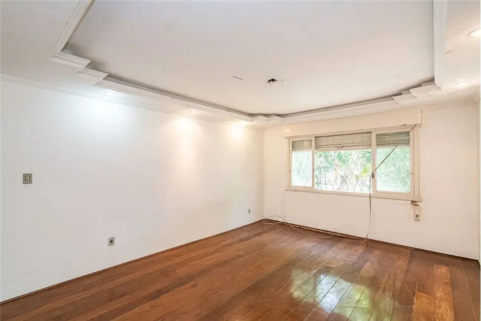 Casa com 4 quartos à venda, 254m2 em Petrópolis, Porto Alegre - RS - imagem 7 Foto 7 de Casa com 4 quartos à venda, 254m2 em Petrópolis, Porto Alegre - RS