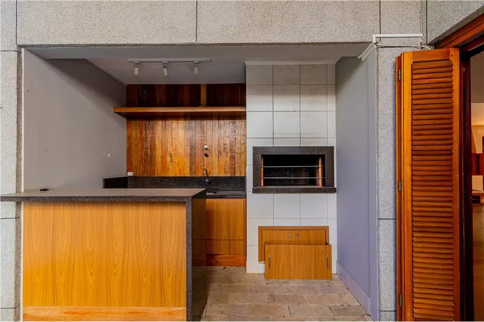 Foto 9 de Apartamento com 3 quartos à venda, 261m2 em Rio Branco, Porto Alegre - RS