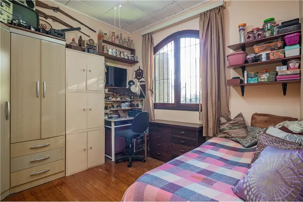 Casa com 5 quartos à venda, 400m2 em Petrópolis, Porto Alegre - RS - imagem 9 Foto 9 de Casa com 5 quartos à venda, 400m2 em Petrópolis, Porto Alegre - RS