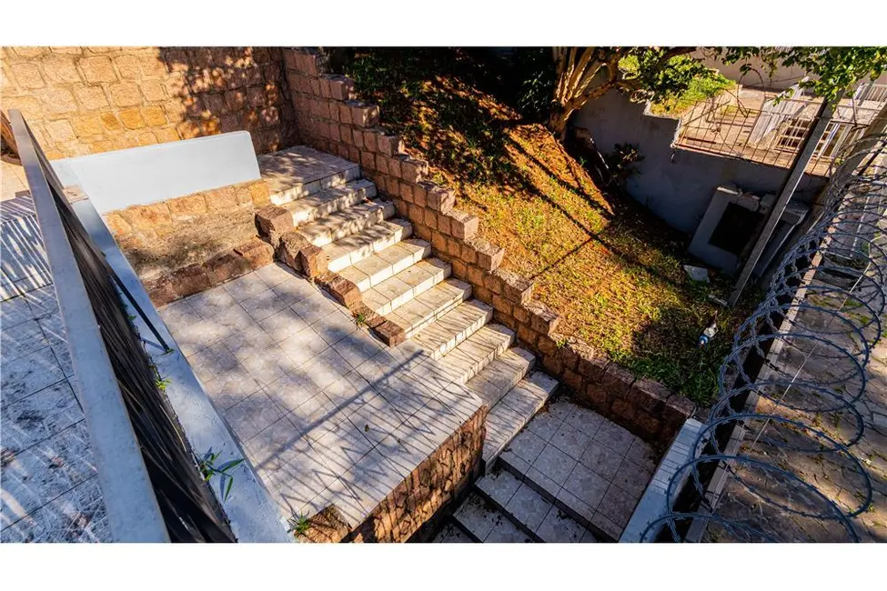 Foto 8 de Casa com 4 quartos à venda, 154m2 em Santa Tereza, Porto Alegre - RS