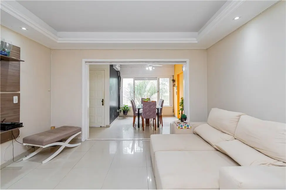 Foto 6 de Casa com 3 quartos à venda, 250m2 em Jardim Sabará, Porto Alegre - RS