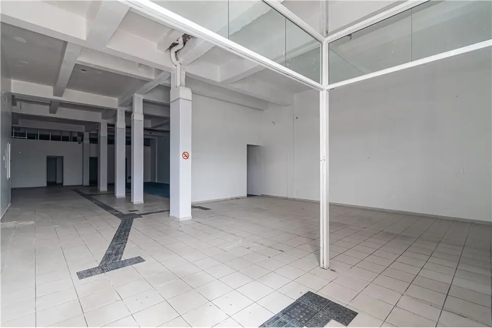 Foto 3 de Loja à venda, 420m2 em Jardim Itu, Porto Alegre - RS