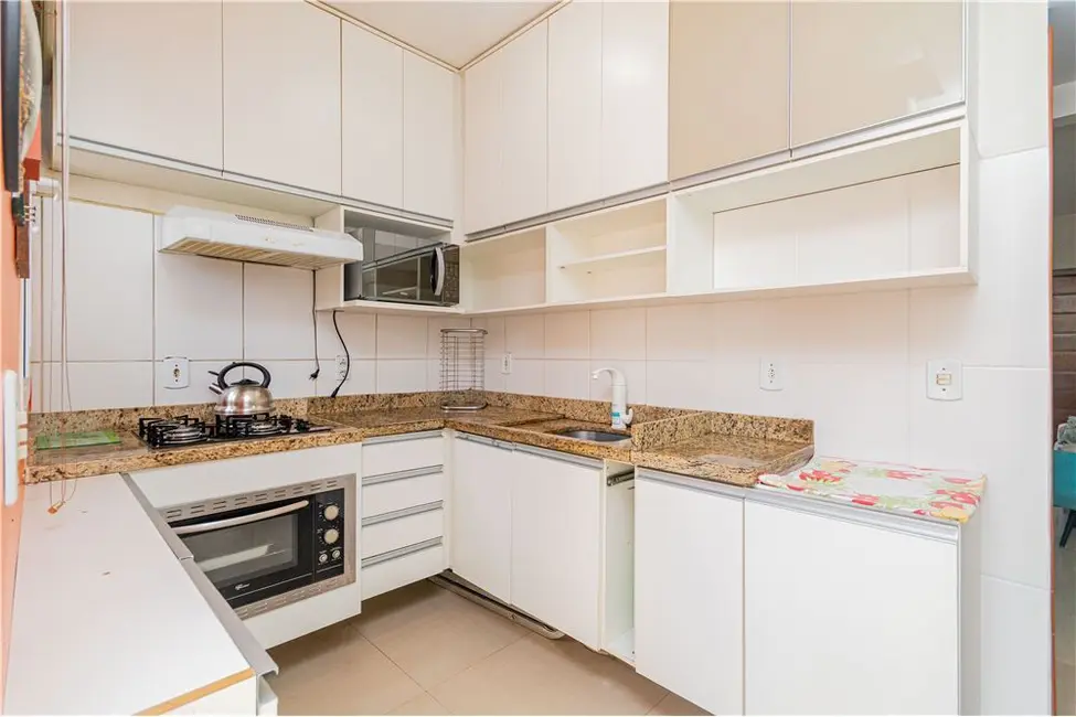 Casa com 2 quartos à venda, 102m2 em Hípica, Porto Alegre - RS - imagem 5 Foto 5 de Casa com 2 quartos à venda, 102m2 em Hípica, Porto Alegre - RS