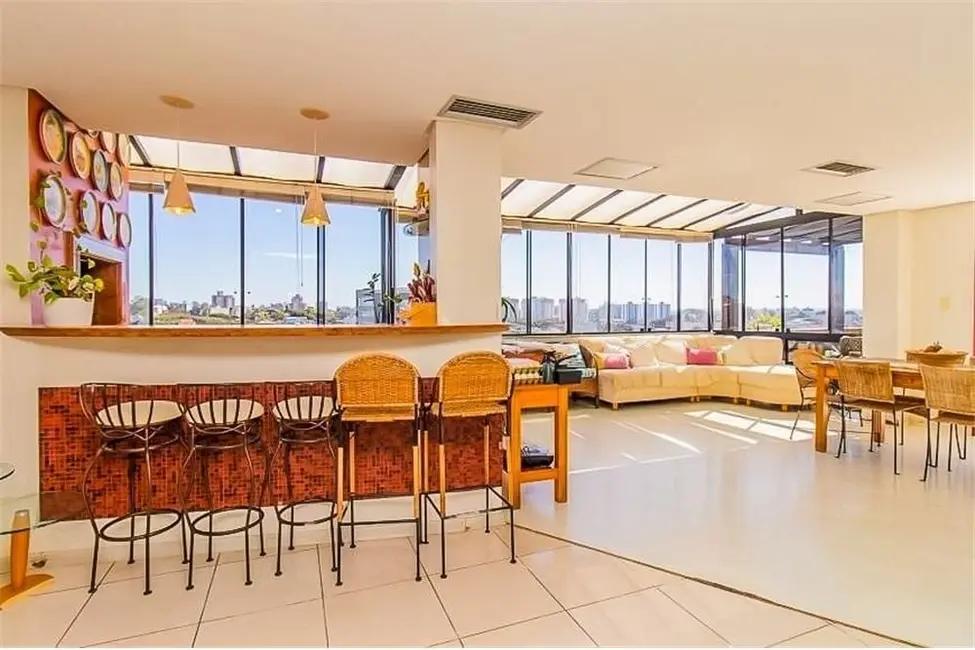 Foto 3 de Apartamento com 3 quartos à venda, 324m2 em Porto Alegre - RS