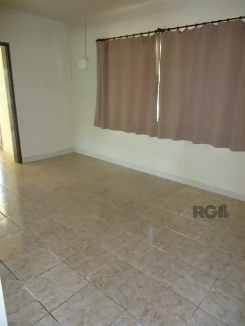 Casa com 3 quartos à venda, 279m2 em Partenon, Porto Alegre - RS - imagem 8 Foto 8 de Casa com 3 quartos à venda, 279m2 em Partenon, Porto Alegre - RS