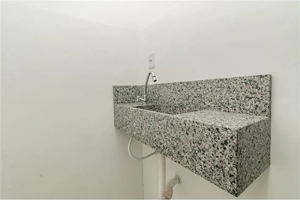 Foto 9 de Sala Comercial à venda, 32m2 em Floresta, Porto Alegre - RS