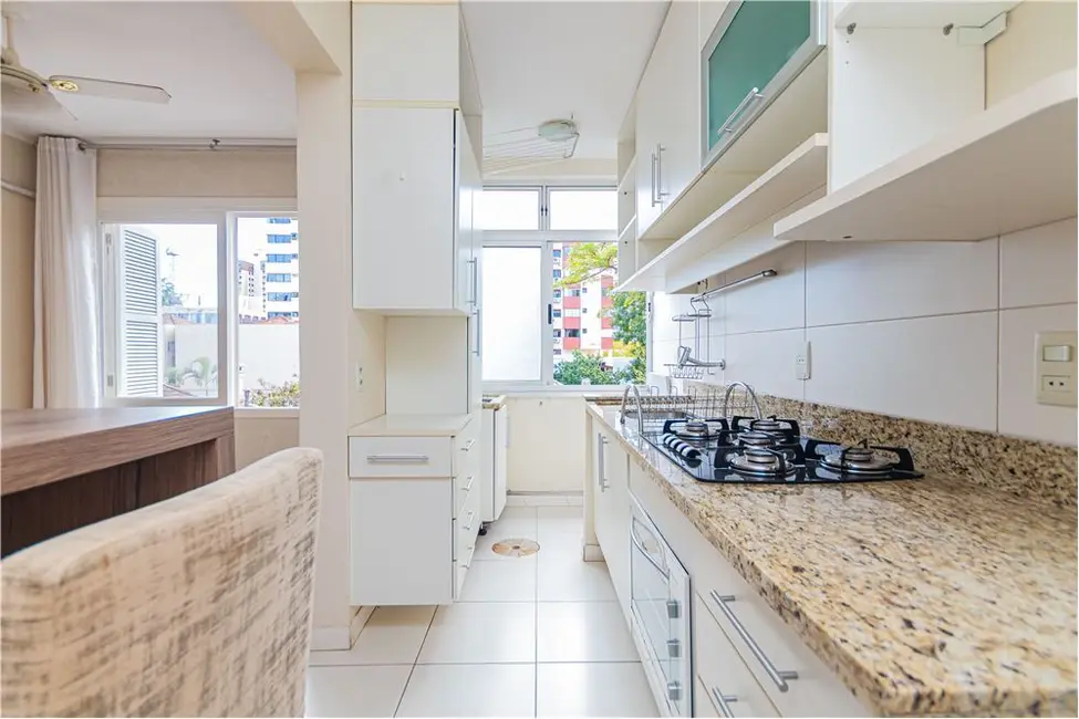 Apartamento com 1 quarto à venda, 47m2 em Menino Deus, Porto Alegre - RS - imagem 9 Foto 9 de Apartamento com 1 quarto à venda, 47m2 em Menino Deus, Porto Alegre - RS