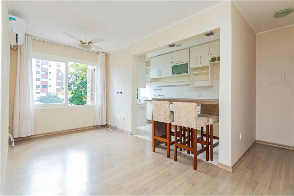 Foto 1 de Apartamento com 1 quarto à venda, 47m2 em Menino Deus, Porto Alegre - RS