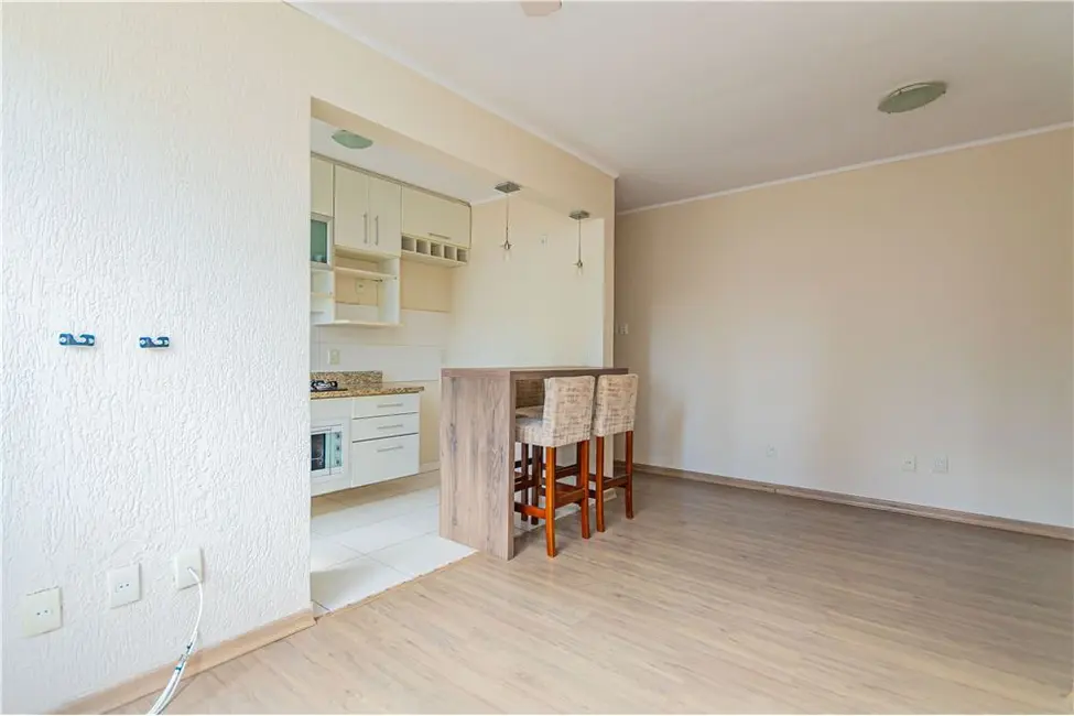 Apartamento com 1 quarto à venda, 47m2 em Menino Deus, Porto Alegre - RS - imagem 4 Foto 4 de Apartamento com 1 quarto à venda, 47m2 em Menino Deus, Porto Alegre - RS