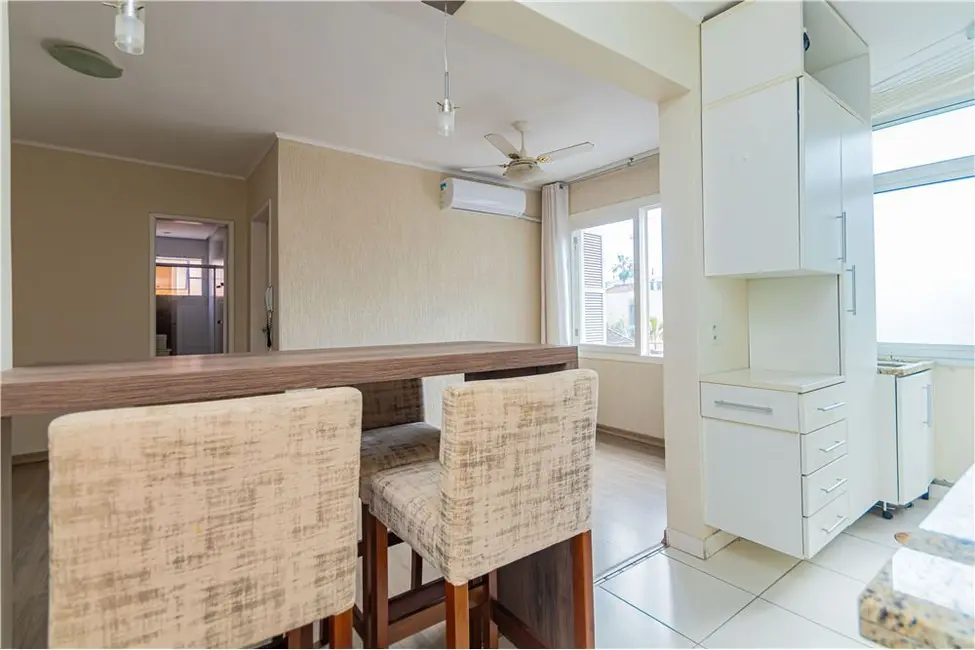 Apartamento com 1 quarto à venda, 47m2 em Menino Deus, Porto Alegre - RS - imagem 8 Foto 8 de Apartamento com 1 quarto à venda, 47m2 em Menino Deus, Porto Alegre - RS