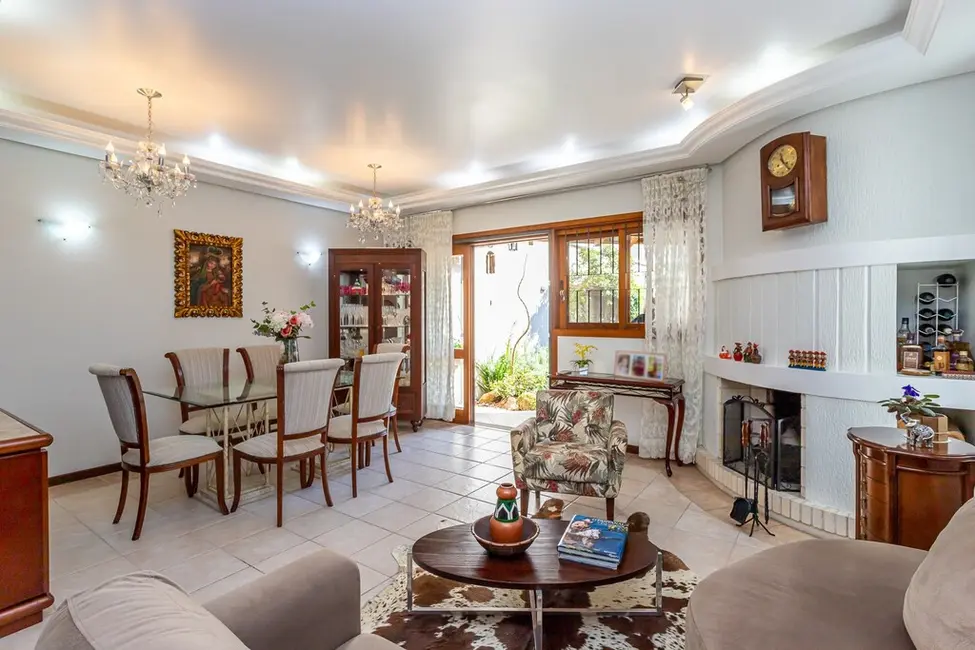 Casa com 4 quartos à venda, 307m2 em Jardim Isabel, Porto Alegre - RS - imagem 9 Foto 9 de Casa com 4 quartos à venda, 307m2 em Jardim Isabel, Porto Alegre - RS